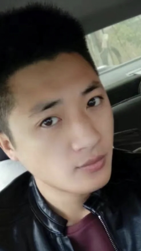 小汤米的第二张照片--四川男同性恋服务网